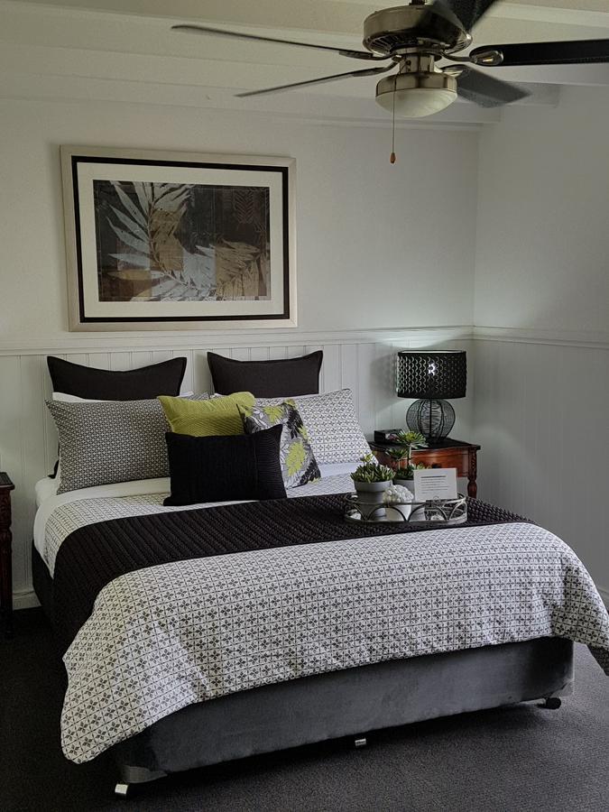 Creek Cottage Bed And Breakfast Traralgon Exteriör bild
